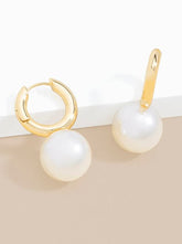 ZENZII PEARL HOOP EARRING