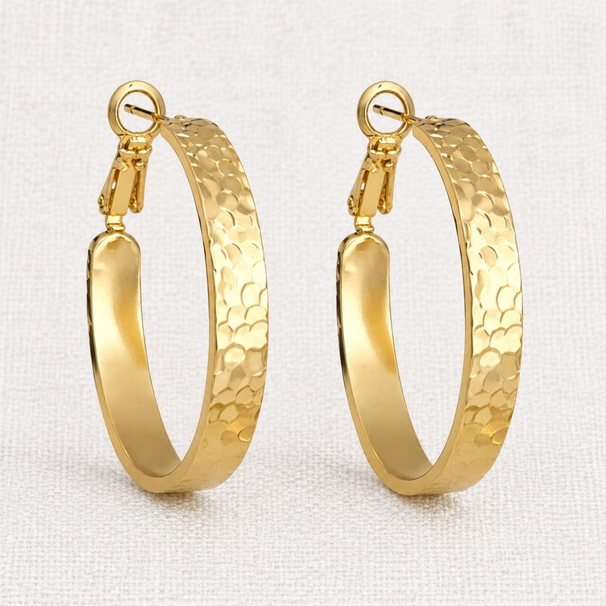 ELLEMADERA HAMMERED FINISH WIDE HOOP EARRINGS