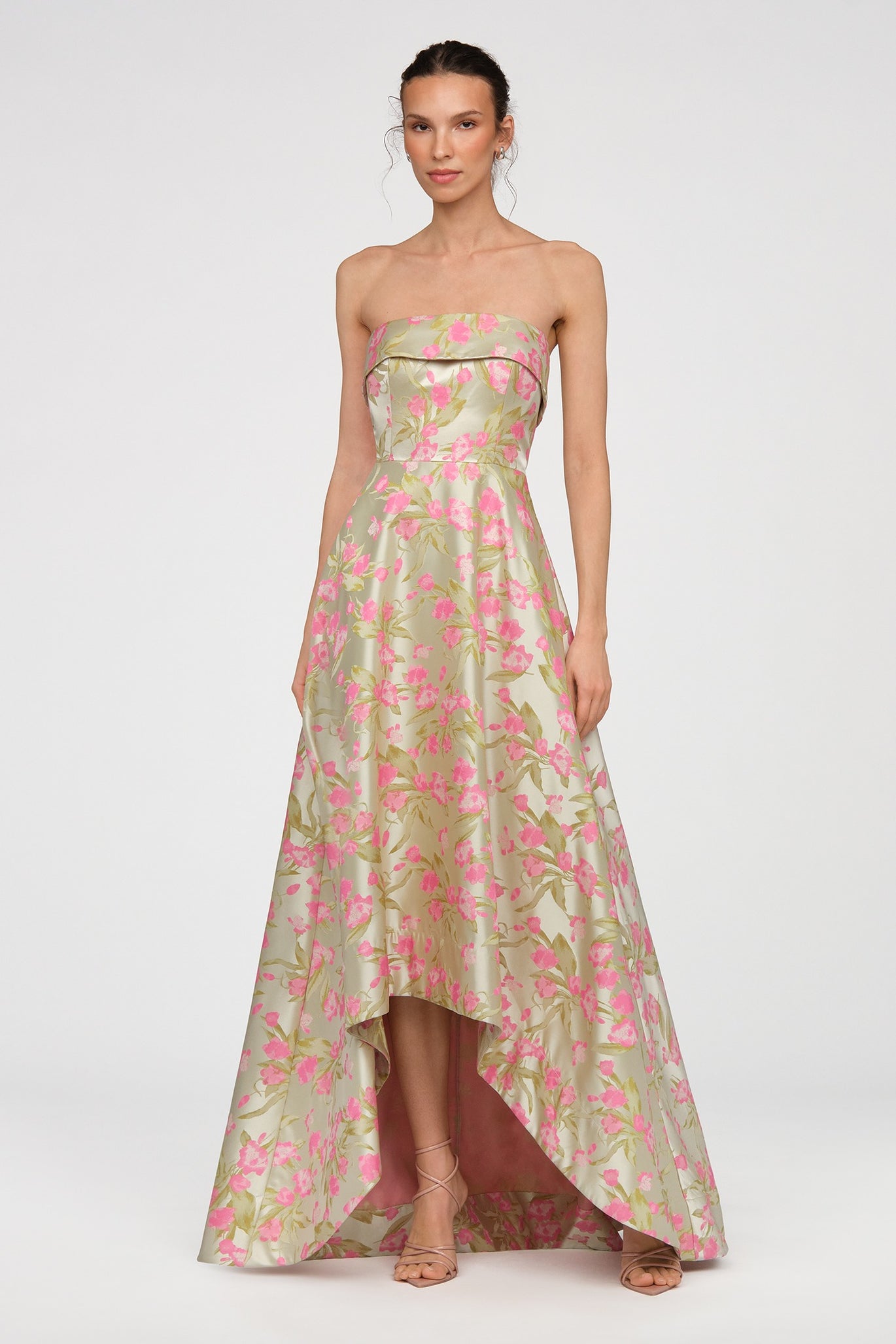 AMUR LORELIE HALTER GOWN Effie's Inc AMUR LORELIE HALTER GOWN Effie's Inc