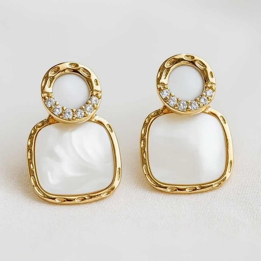 ELLEMADERA GEOMETRIC SQUARE SHELL STUD EARRINGS