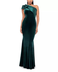BETSY&ADAM ONE SHOULDER VELVET GOWN