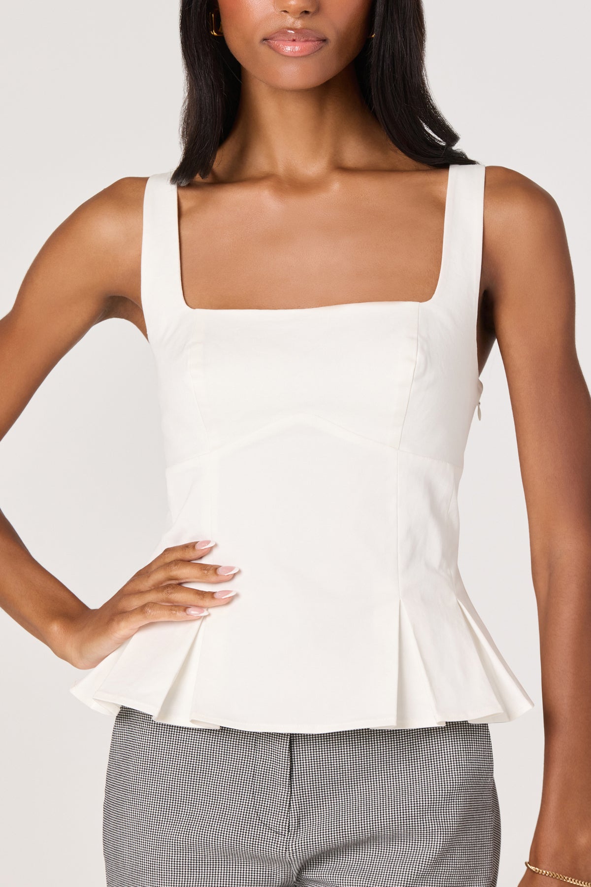 ASTR VIKI TOP