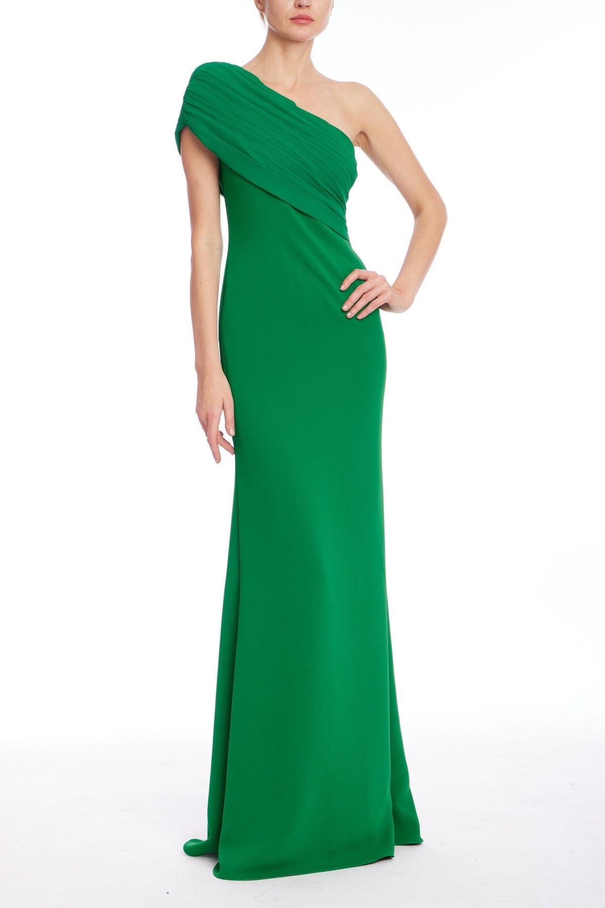 BADGLEY MISCHKA ONE SHOULDER PLEATED GOWN