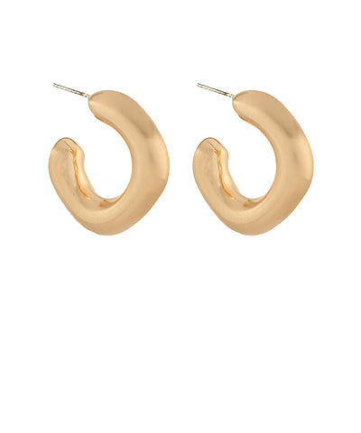 GS ANGLED METAL TUBE HOOP EARRING