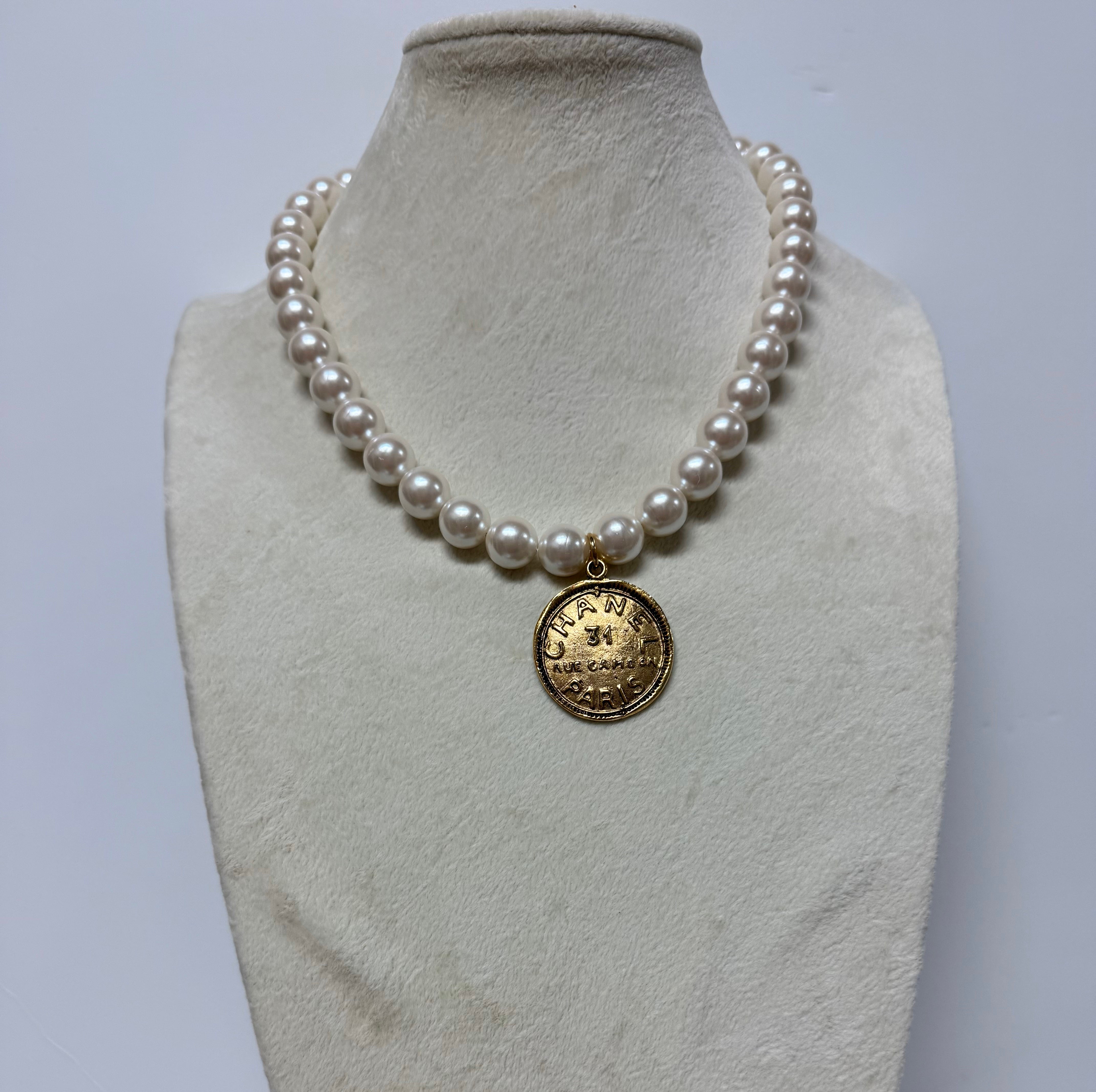 YOCHI PEARL W/ CHANEL COIN NECKLACE