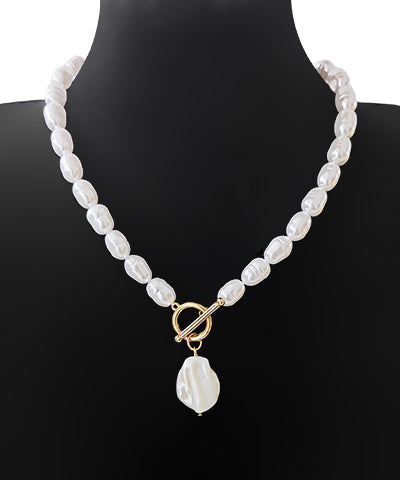 GS PEARL CHARM & PEARL BEAD NECKLACE