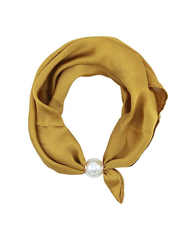 GS ACCENTED PEARL SCARF CHOKER
