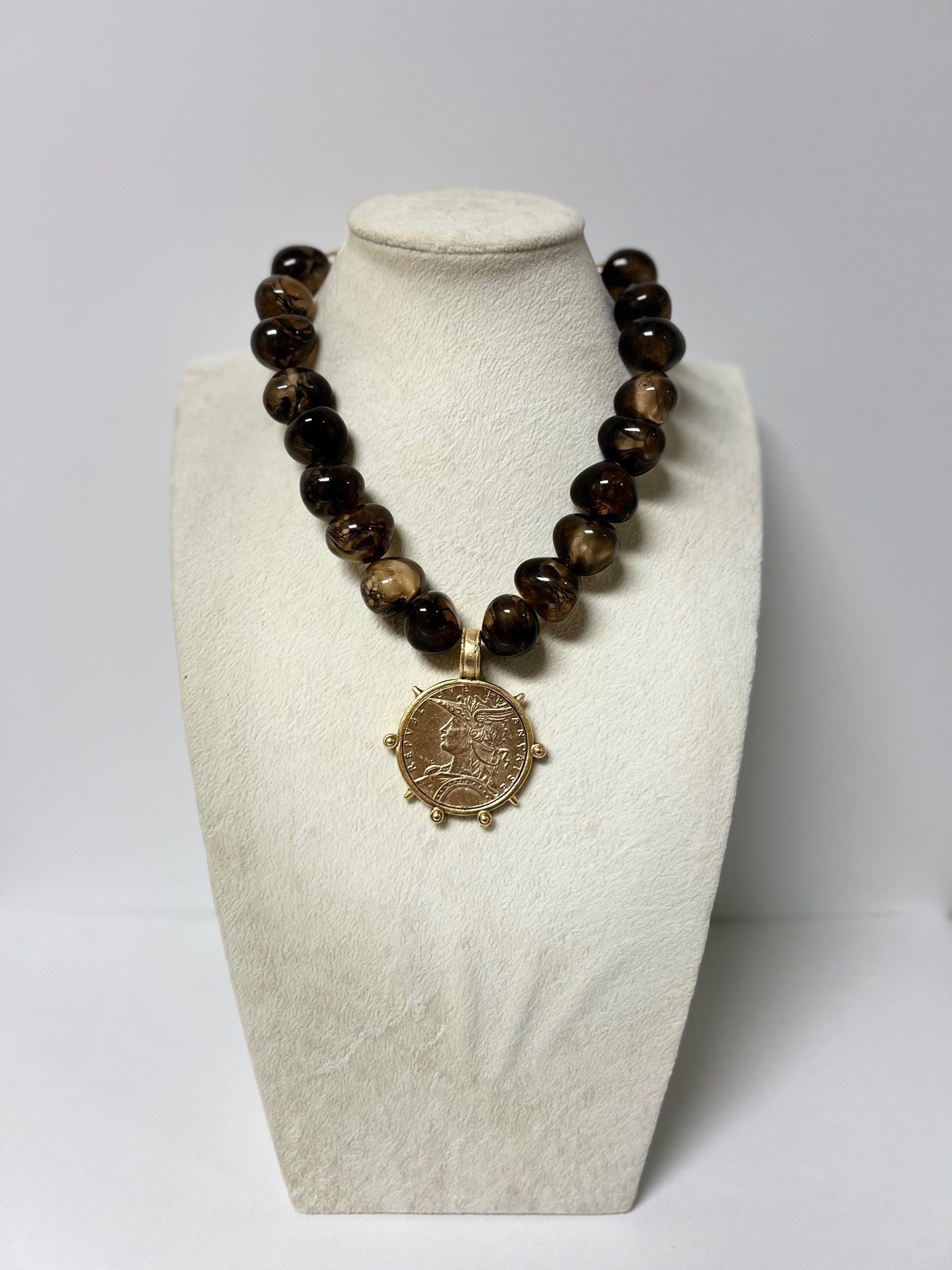 YOCHI ANTIQUE BEAD WITH COIN