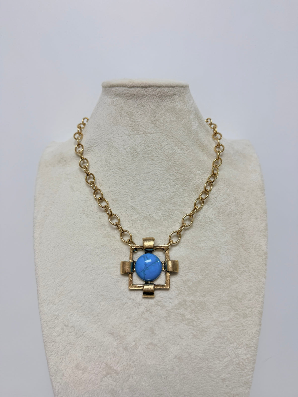 YOCHI NY SQUARE W/ STONE NECKLACE