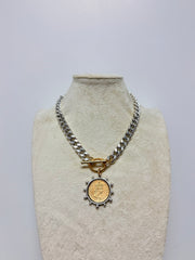 YOCHI THICK CHAIN WITH STUDDED COIN