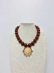 YOCHI ROUN BEAD W STUDDED QUEEN COIN