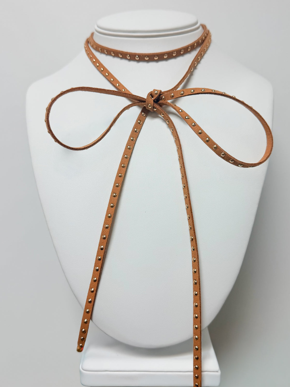LINKANDLOVE STUDDED WRAP NECKACE