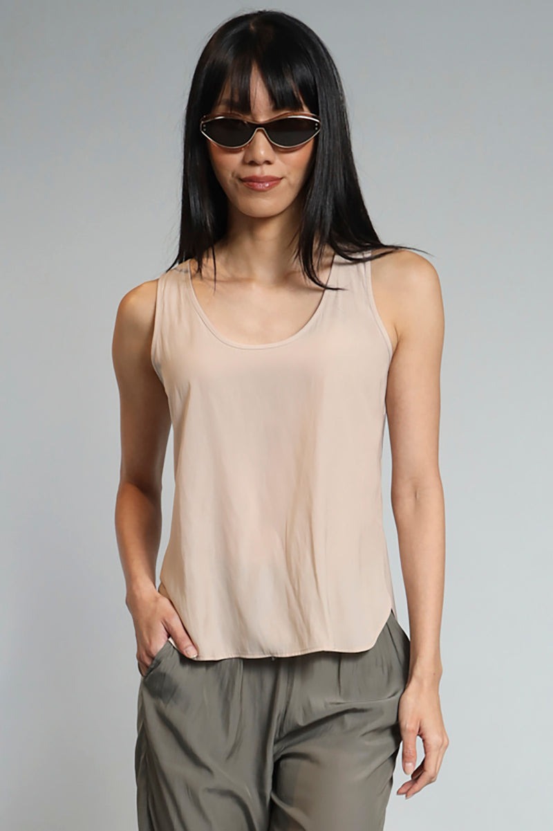 LOLA AND SOPHIE SHIRTTAIL D SATIN TANK